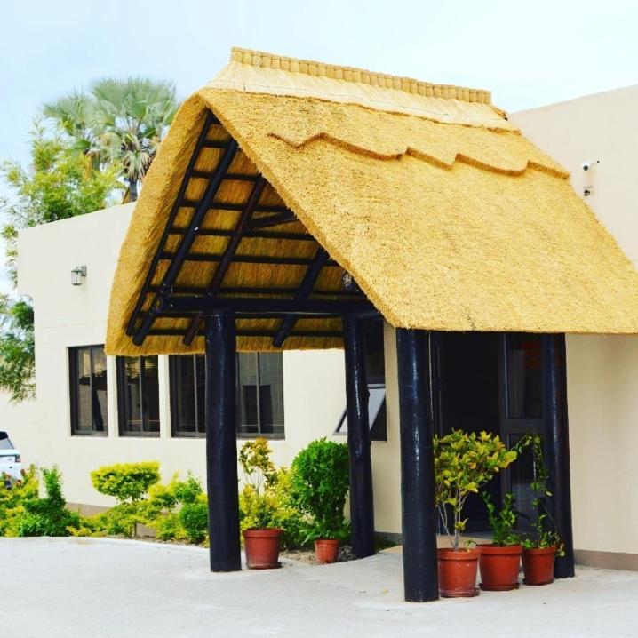 Etang Guesthouse Nata Экстерьер фото