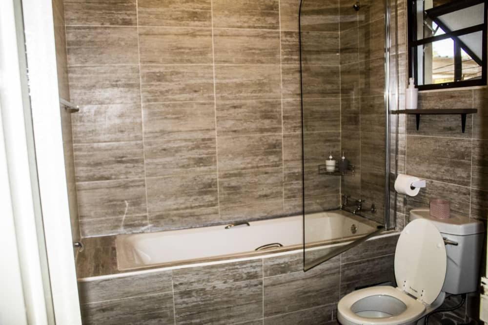 Etang Guesthouse Nata Экстерьер фото